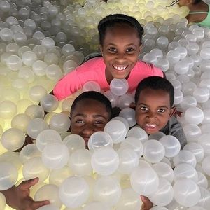 Meet your Posher, Jennie